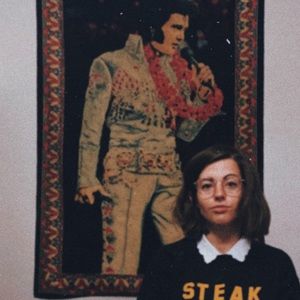 Meet your Posher, Dana